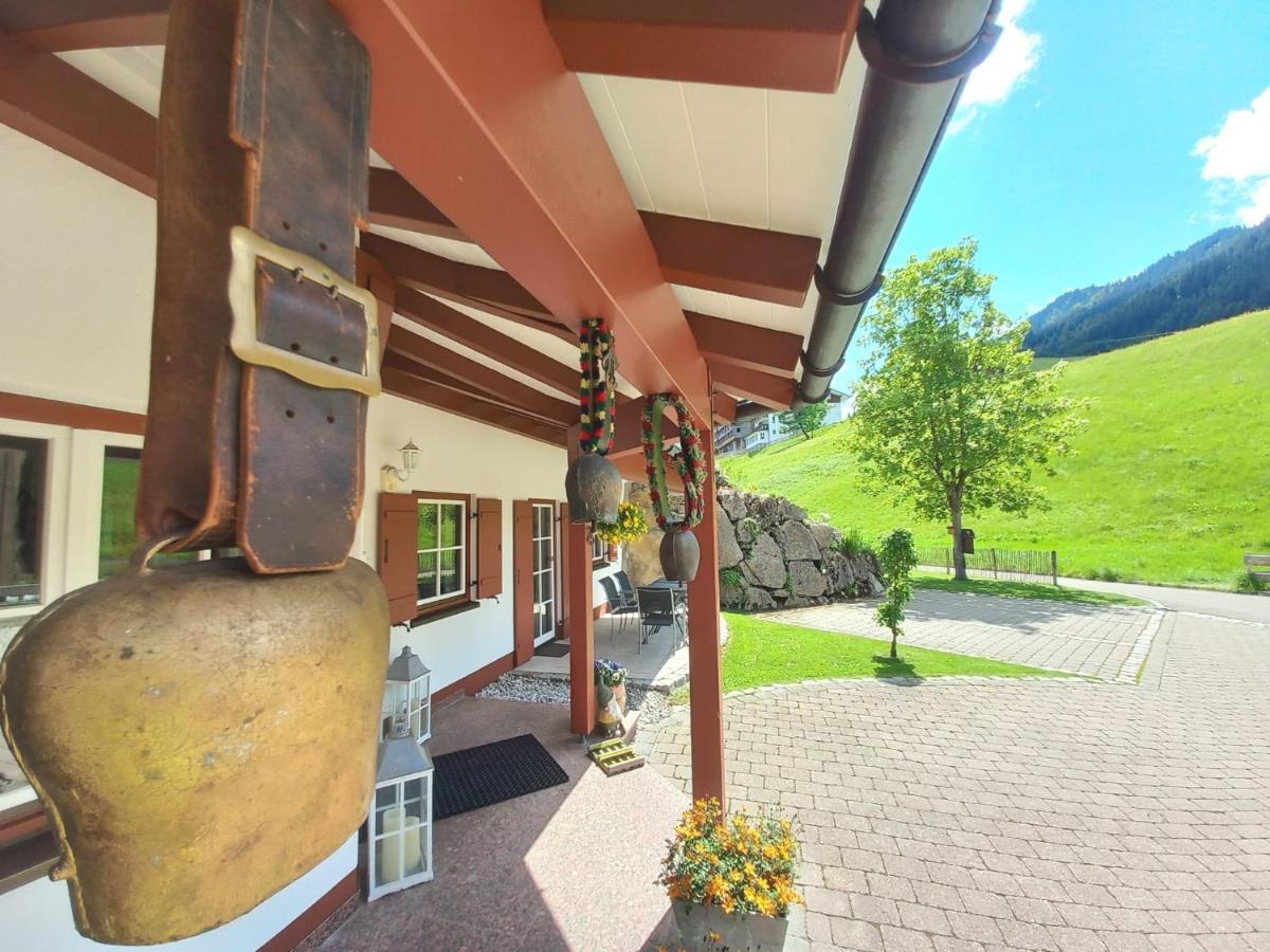 Haus Berg & Tal Apartment Hirschegg  Bagian luar foto