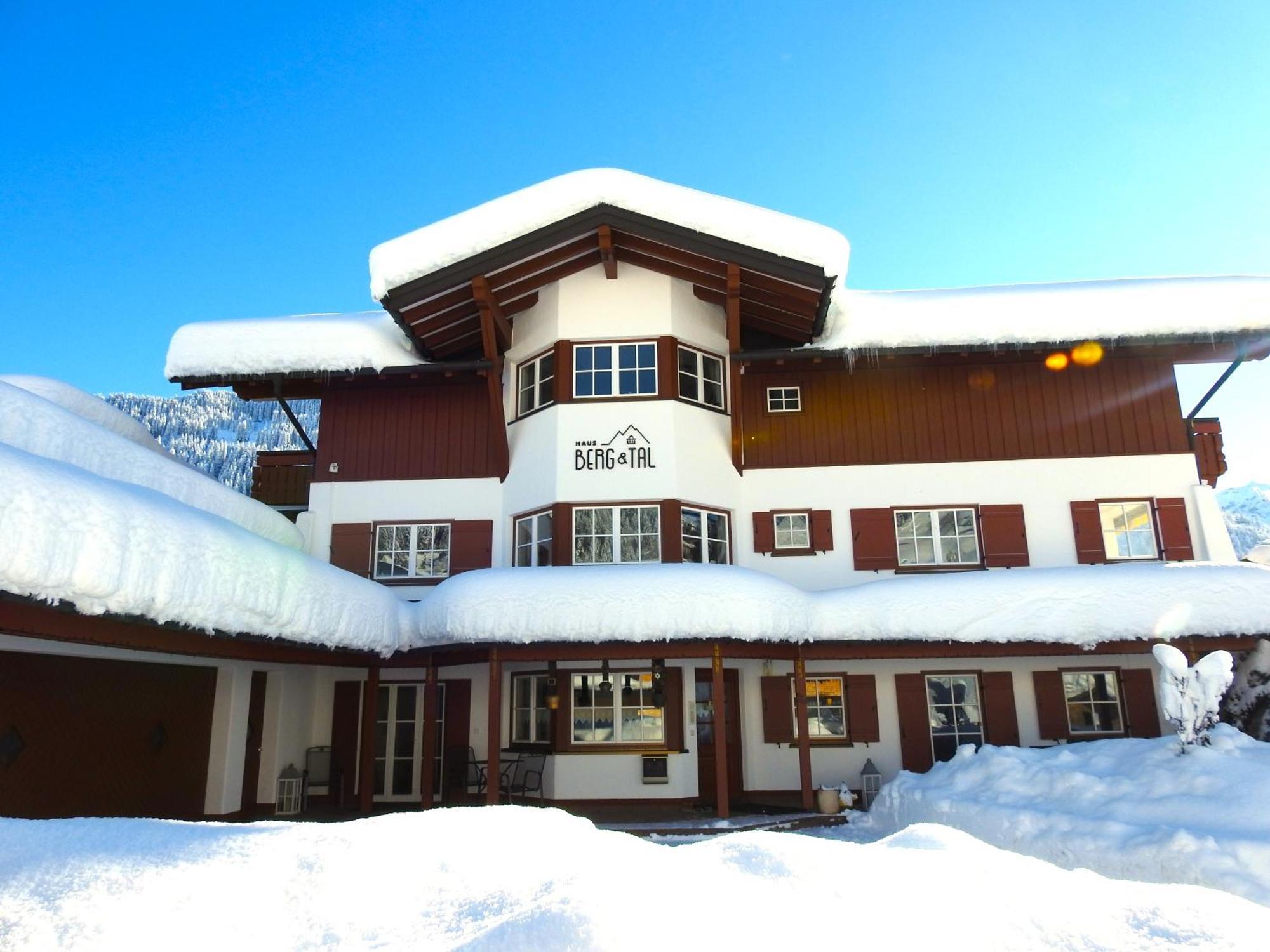 Haus Berg & Tal Apartment Hirschegg  Bagian luar foto