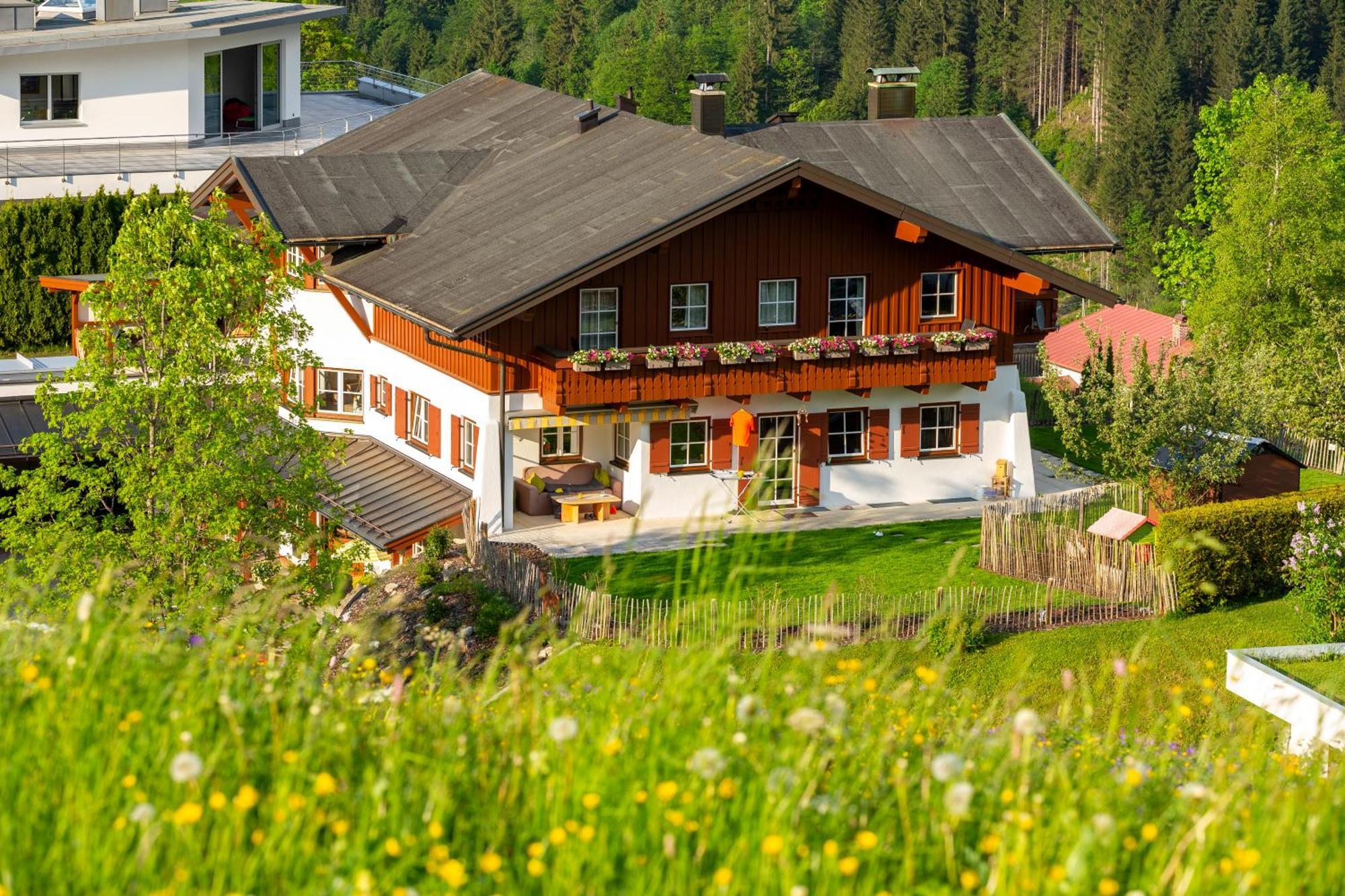 Haus Berg & Tal Apartment Hirschegg  Bagian luar foto