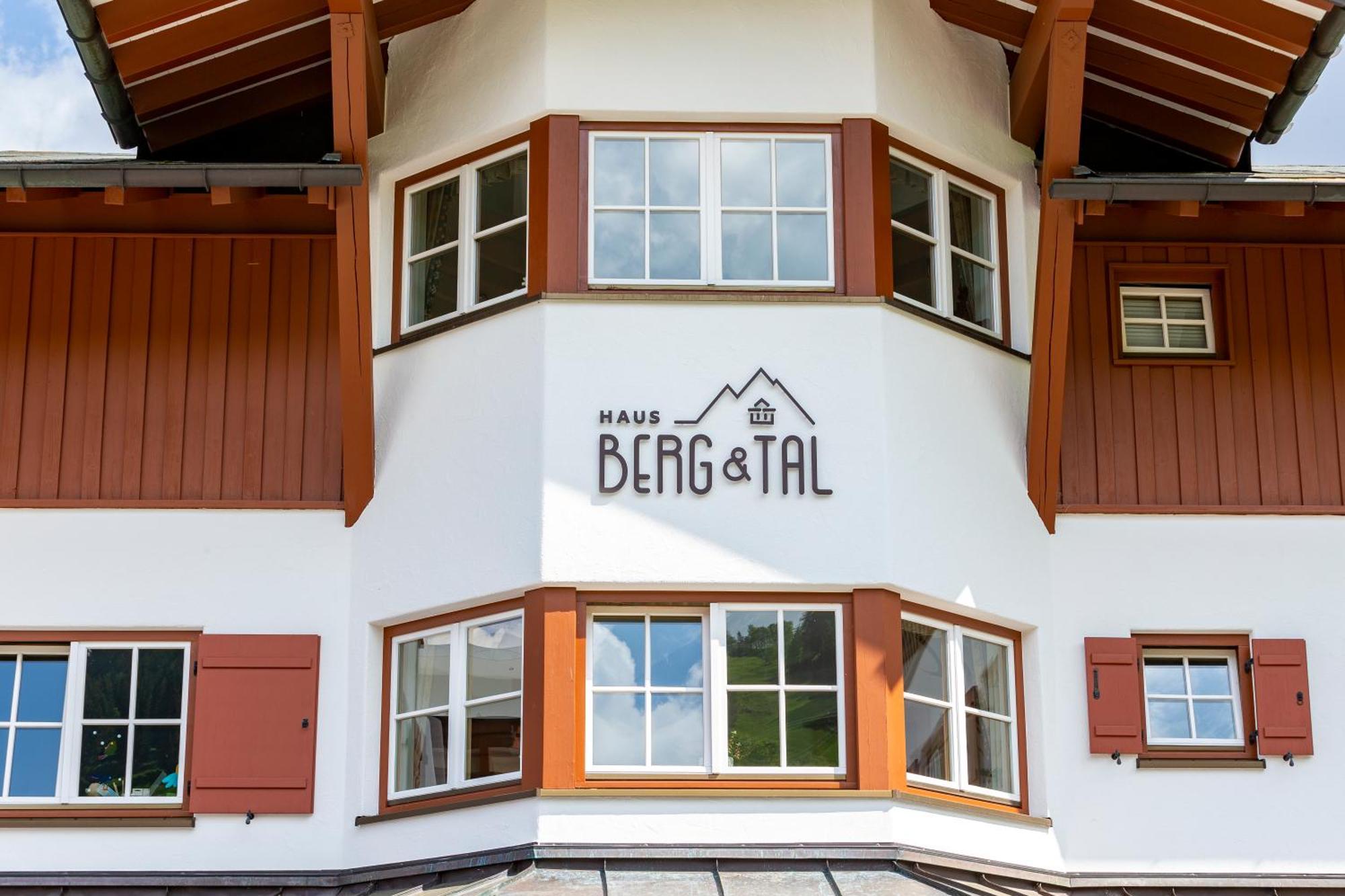 Haus Berg & Tal Apartment Hirschegg  Bagian luar foto
