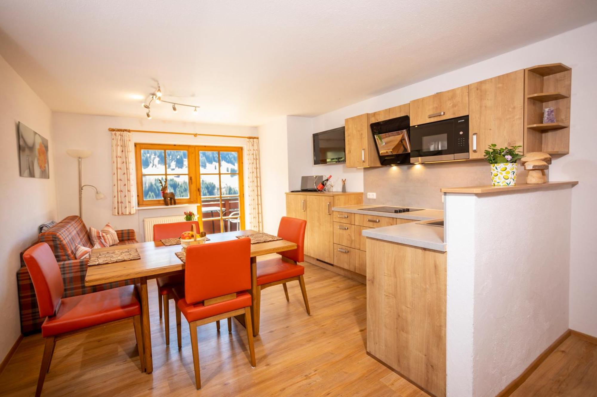 Haus Berg & Tal Apartment Hirschegg  Bagian luar foto