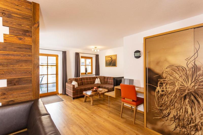 Haus Berg & Tal Apartment Hirschegg  Bagian luar foto